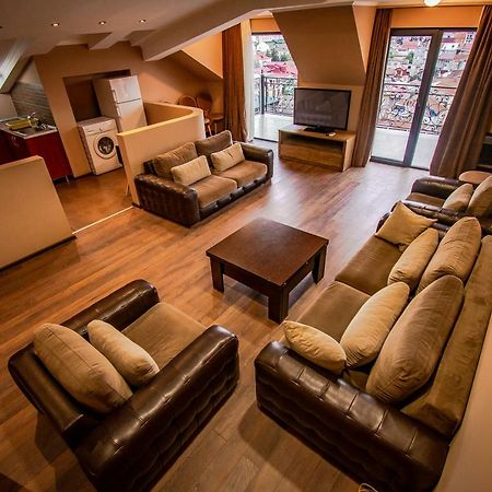Daros Apartment Батуми Екстериор снимка