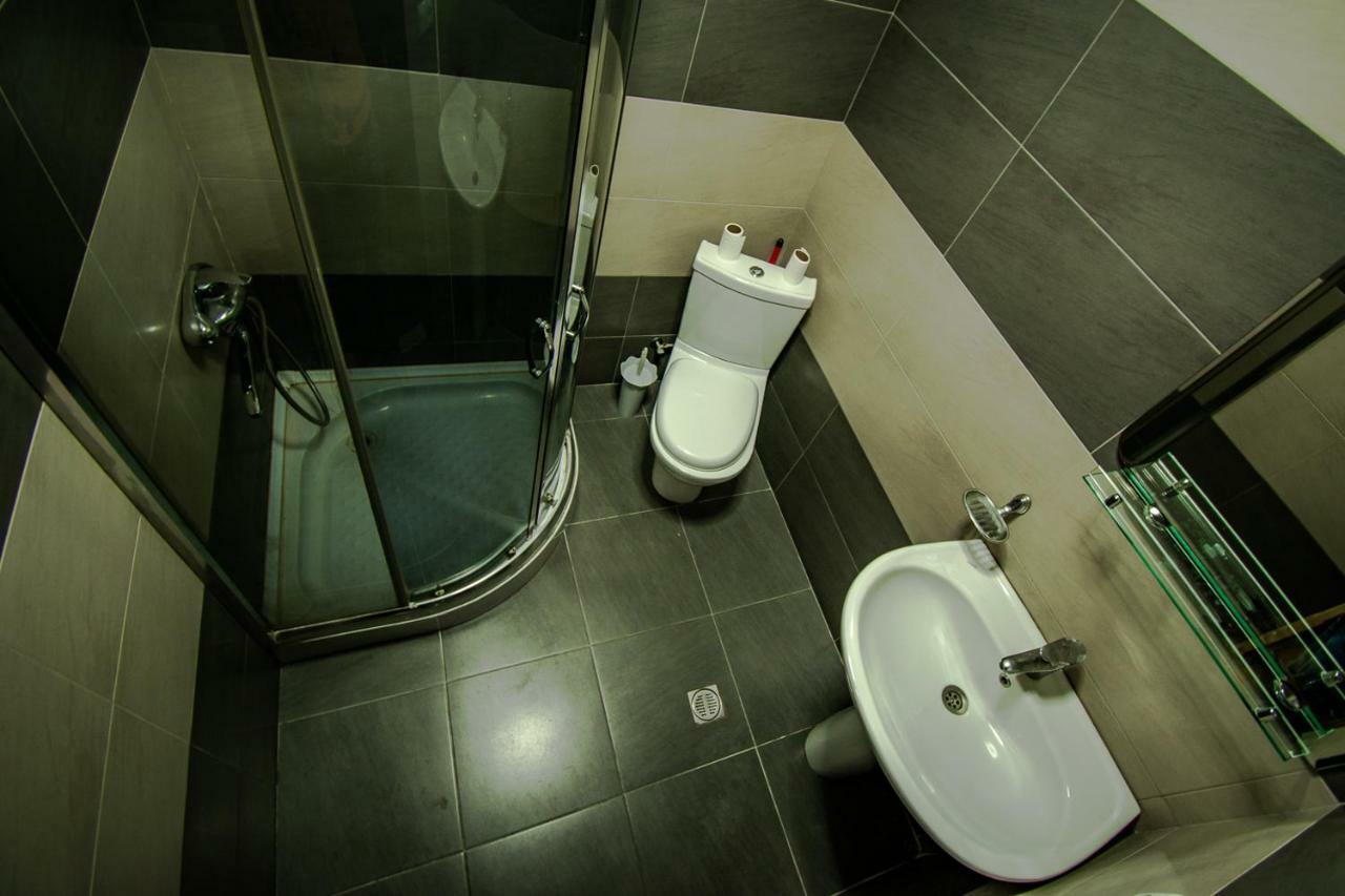 Daros Apartment Батуми Екстериор снимка
