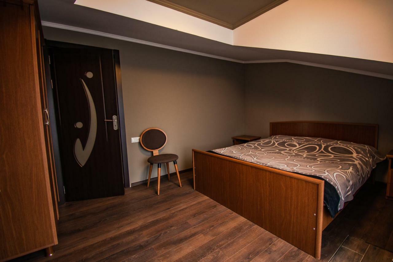 Daros Apartment Батуми Екстериор снимка